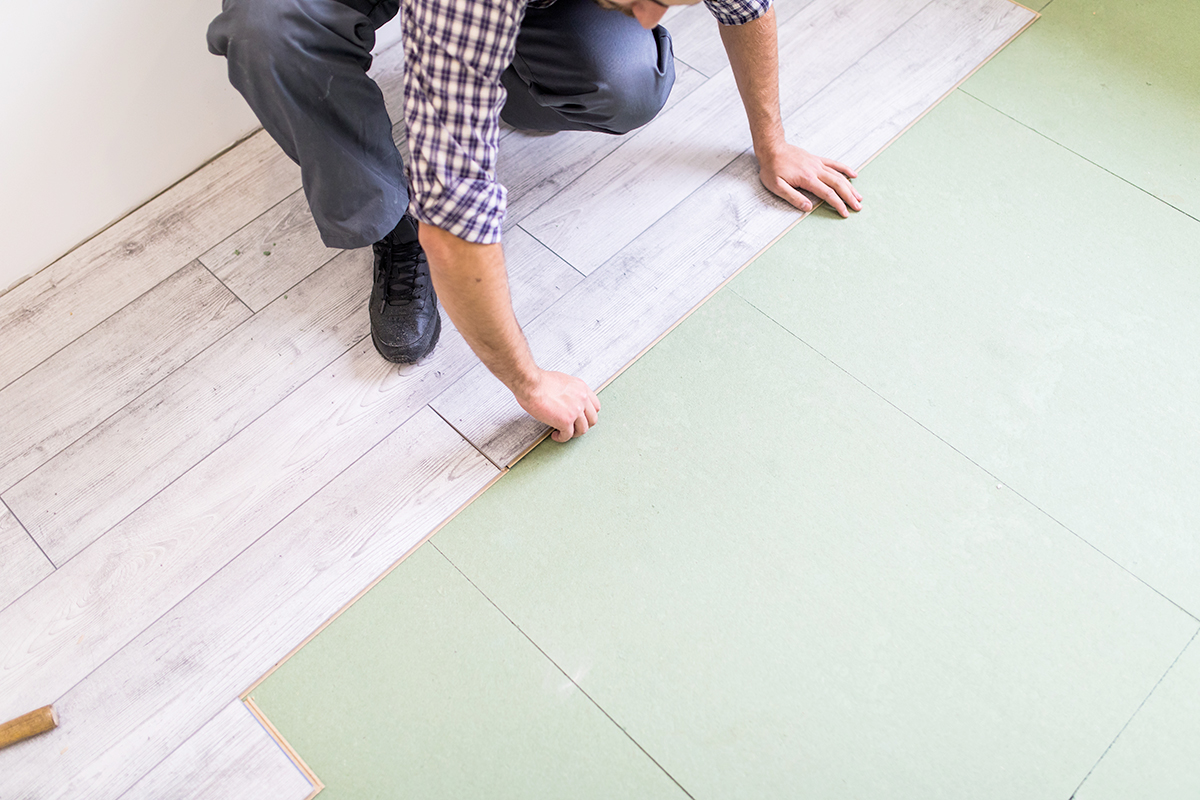 Conseils pour remplacer le carrelage par du parquet